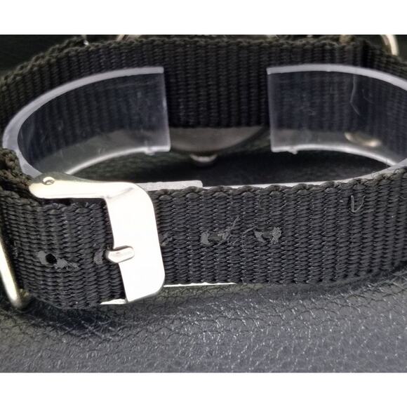 Vintage 1992 Fortis Manual Mens Silver Watch W/Nato Strap & Gold accents - Picture 2 of 9